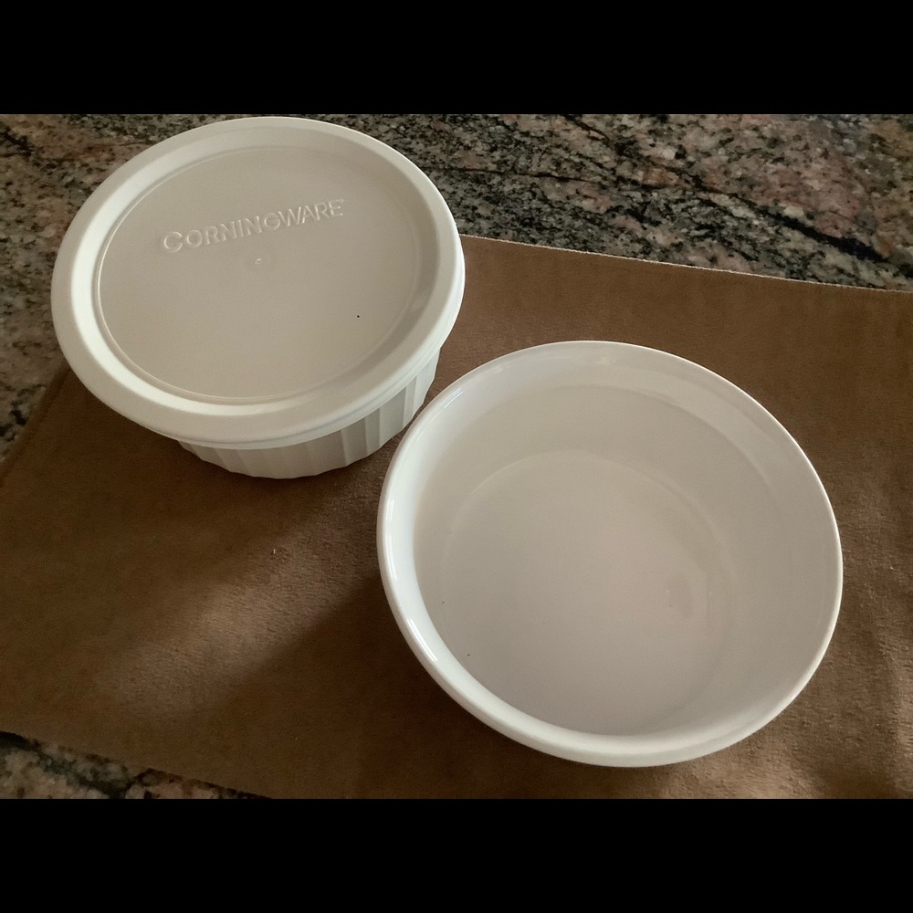 Set of 2 Corningware “French White” F-16-B 500ml Bowls